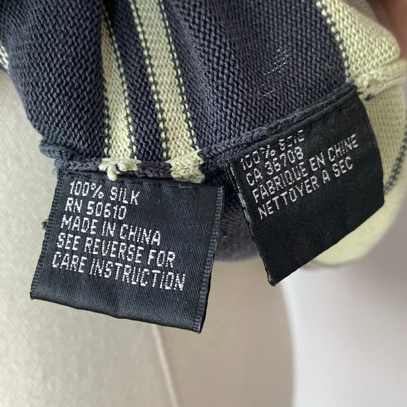 🌸Vintage Kasper 100% silk striped top - Picture 9 of 11